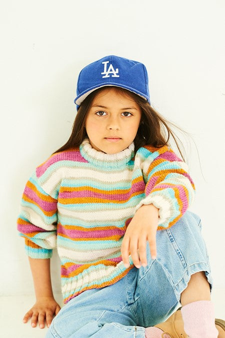 Sweaters in Merry Go Round DK & Special DK (10194)