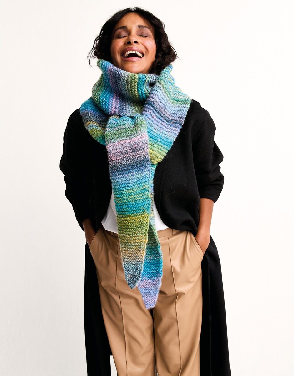 Strata Tie-Style Scarf in Sirdar Jewelspun with Wool Chunky (10807)