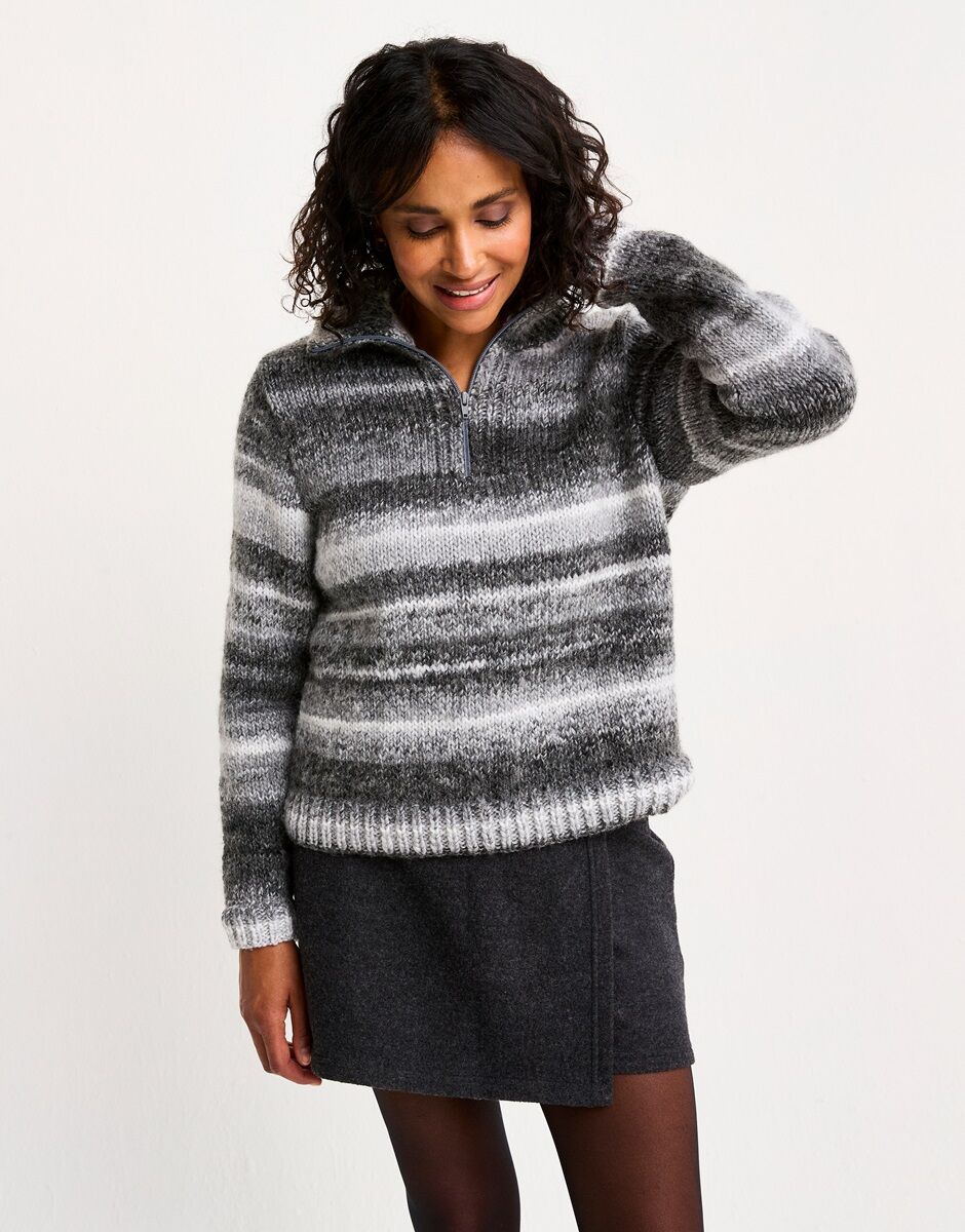 Quartz Zip Collar Jumper in Sirdar Jewelspun with Wool Chunky (10802)