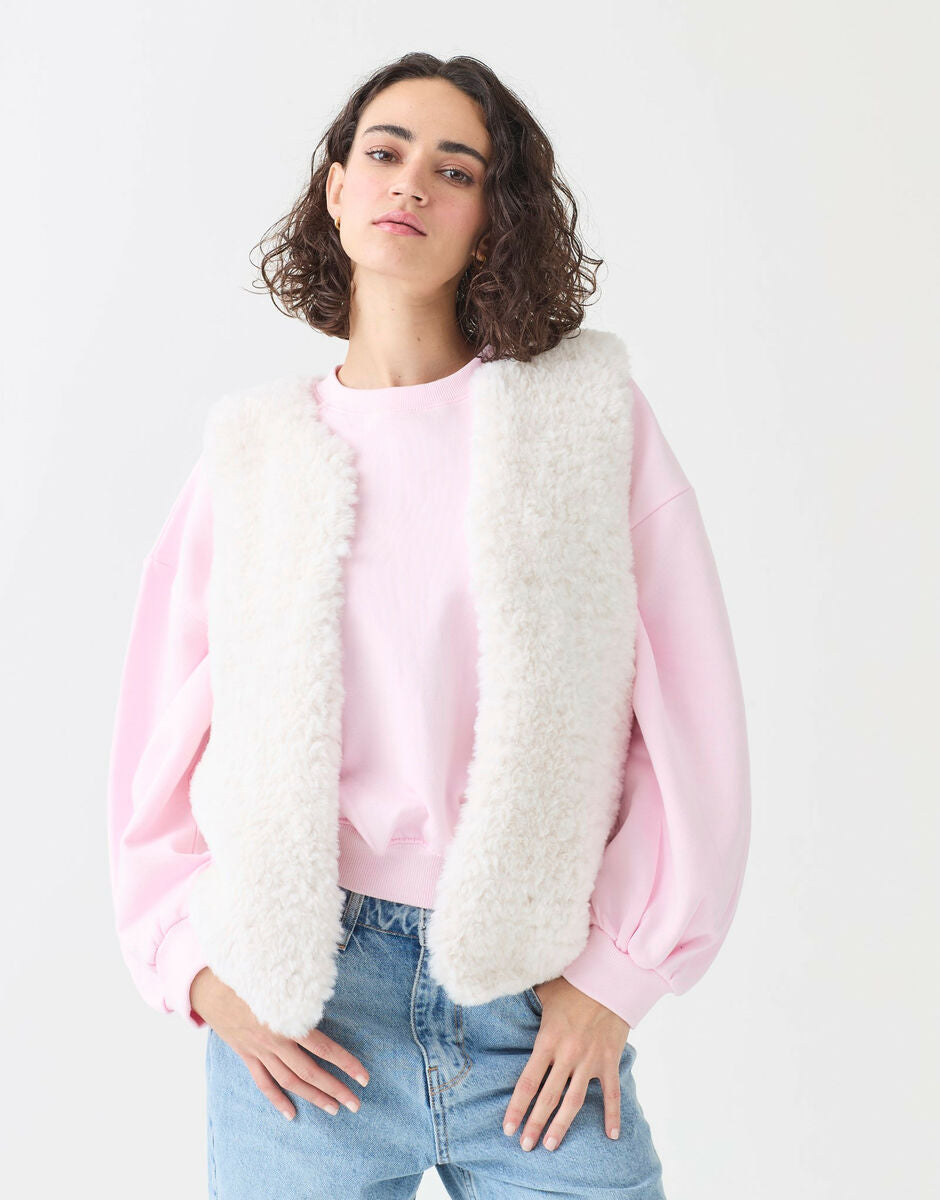 Cosy Gilet in Sirdar Alpine Fur Effect (10813)