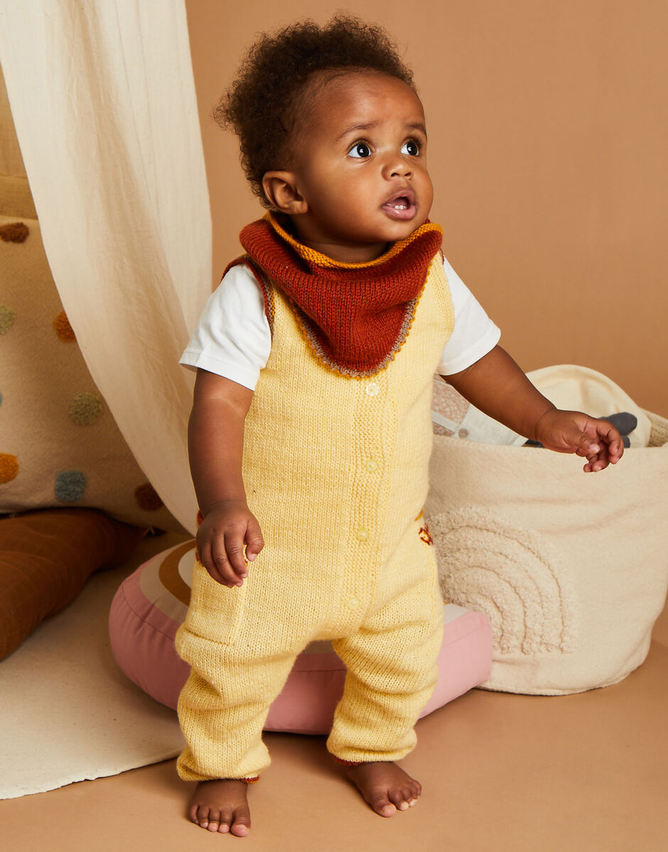 Laid Back Romper and Bib in Sirdar Snuggly 4 Ply (5508)