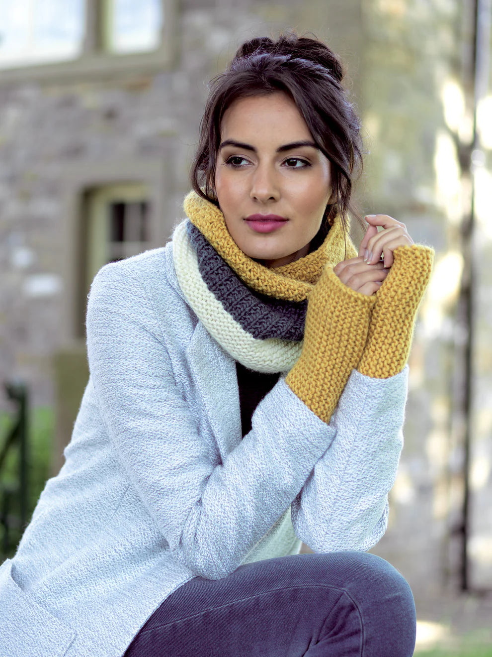 The Perfect Retreat by Georgia Farrell, West Yorkshire Spinners (pattern book)