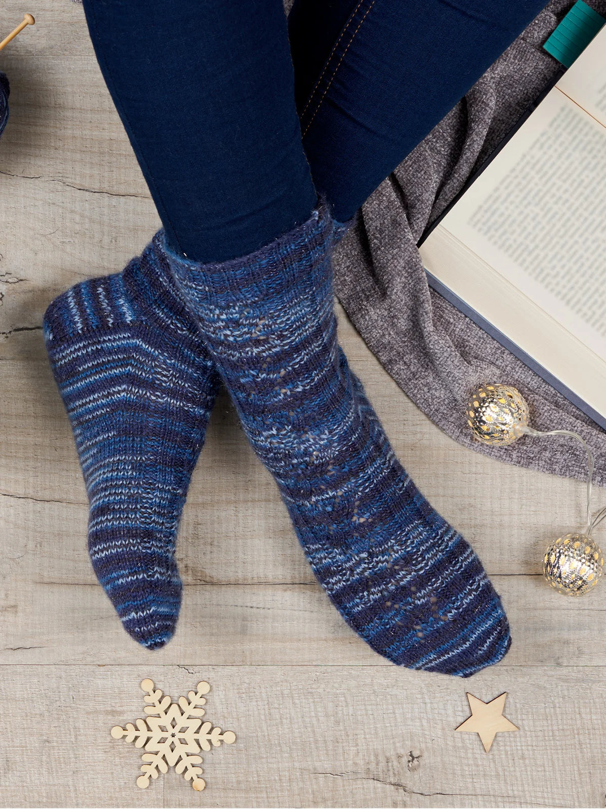 "Comet" Lace Panel Socks by Winwick Mum in West Yorkshire Spinners Signature 4 Ply (printed pattern)