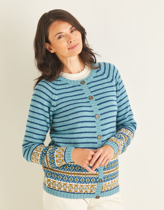 Raglan Cardigan in Sirdar Country Classic 4 Ply (10129)