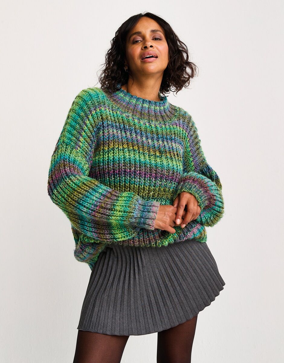 Semi-Precious Sweater in Sirdar Jewelspun with Wool Chunky (10800)