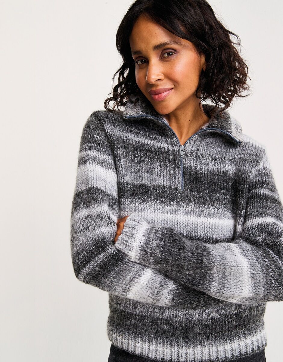 Quartz Zip Collar Jumper in Sirdar Jewelspun with Wool Chunky (10802)