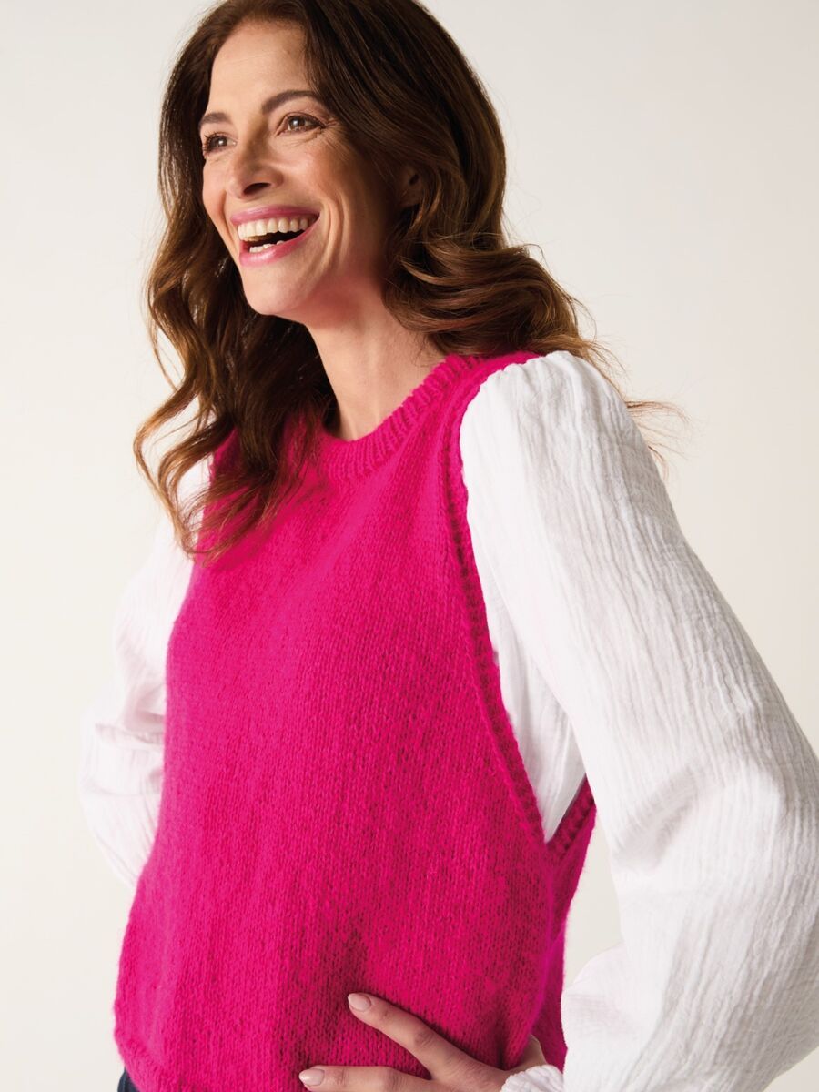 Lofty Layer Vest in Sirdar Soft Down (10885)