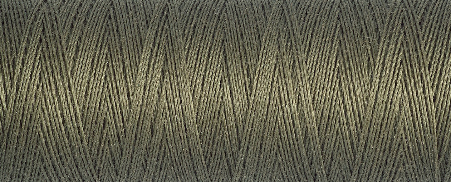 Gutermann Sew-All Thread 100m: 825