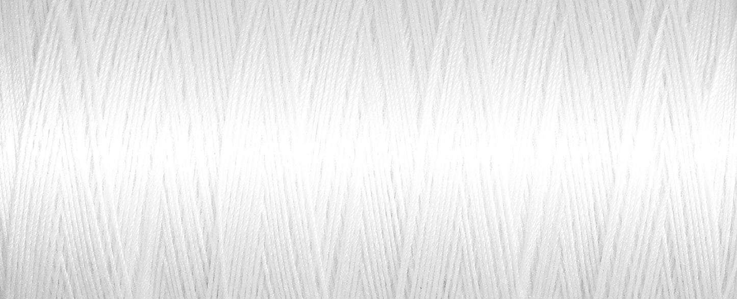 Gutermann Cotton Thread 250m: 5709 White