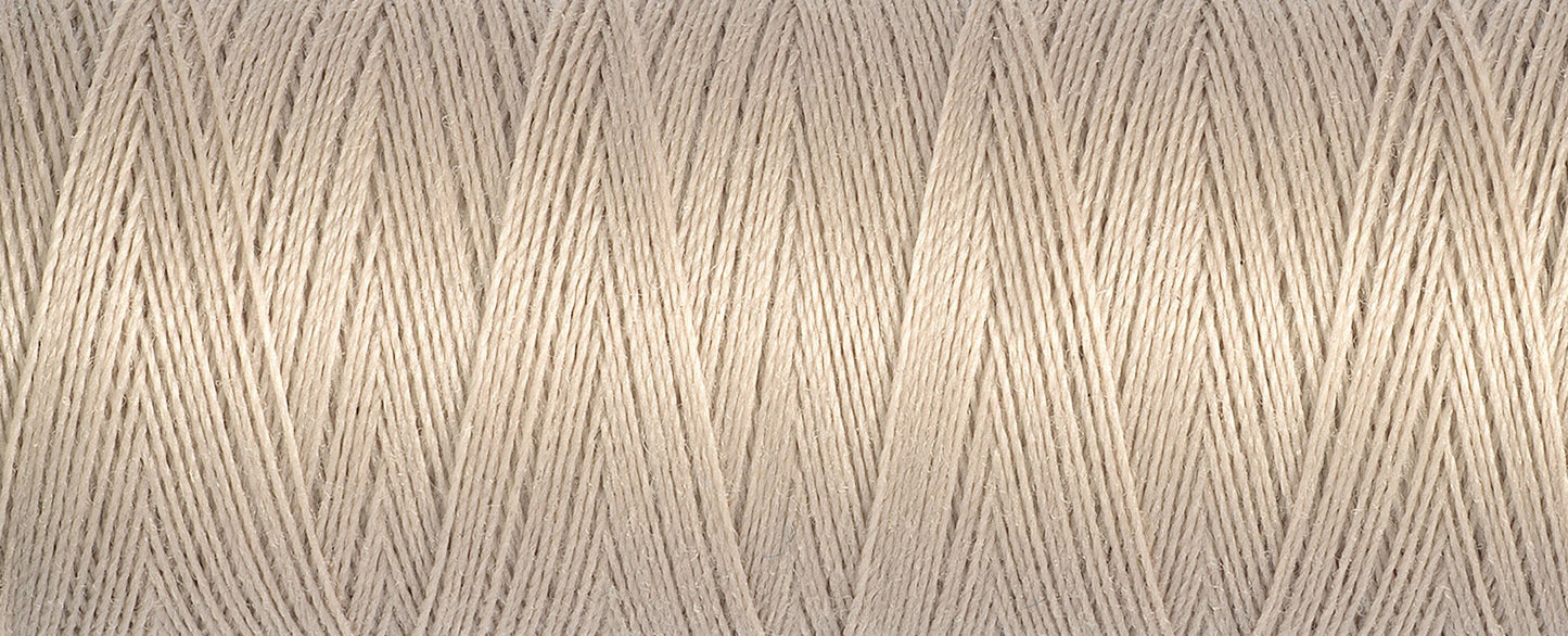 Gutermann Sew-All Thread 500m: 722