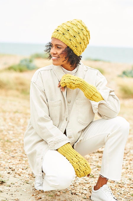 Accessories in Stylecraft Softie 9818