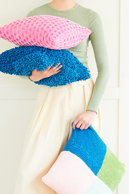 Cushions in Stylecraft Squeeze Me DK 10085