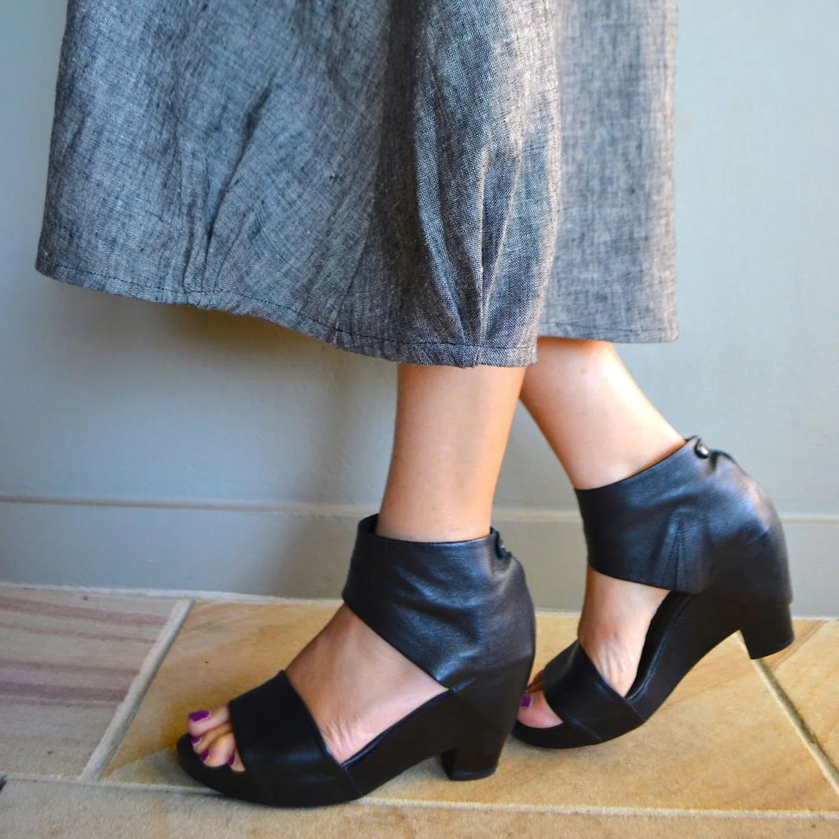 Lily Linen Dress by Tessuti (paper sewing pattern)