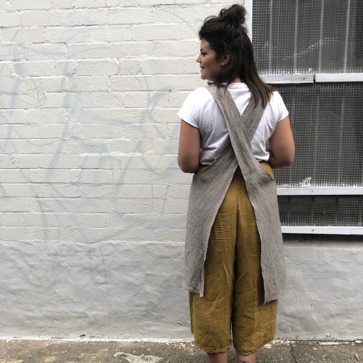 Tessuti Apron by Tessuti (paper sewing pattern)