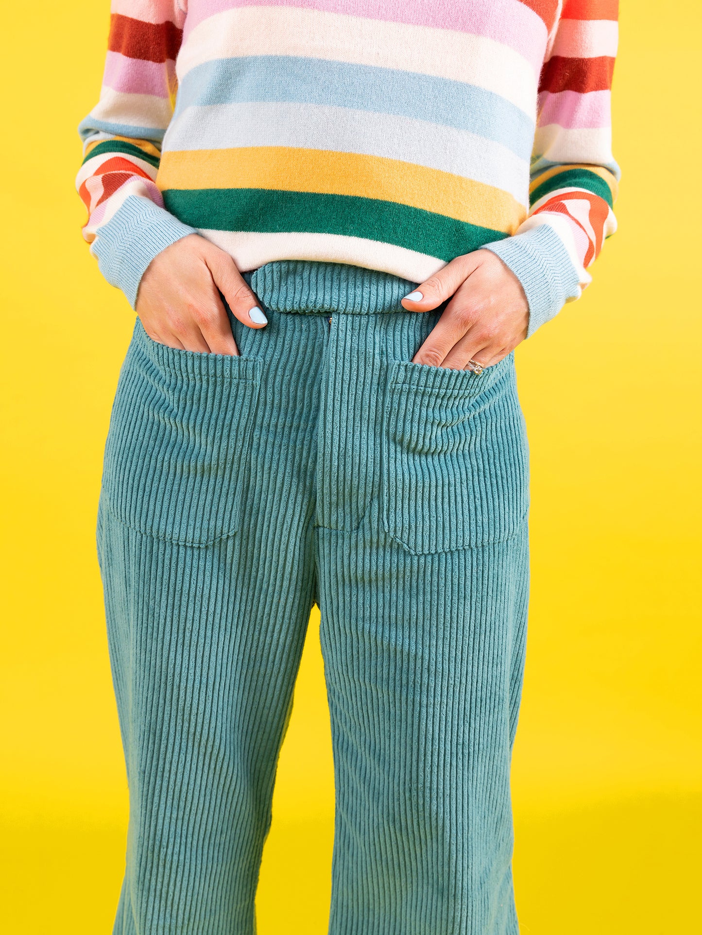 Jessa Trousers and Shorts by Tilly and the Buttons (1025) (paper sewing pattern)