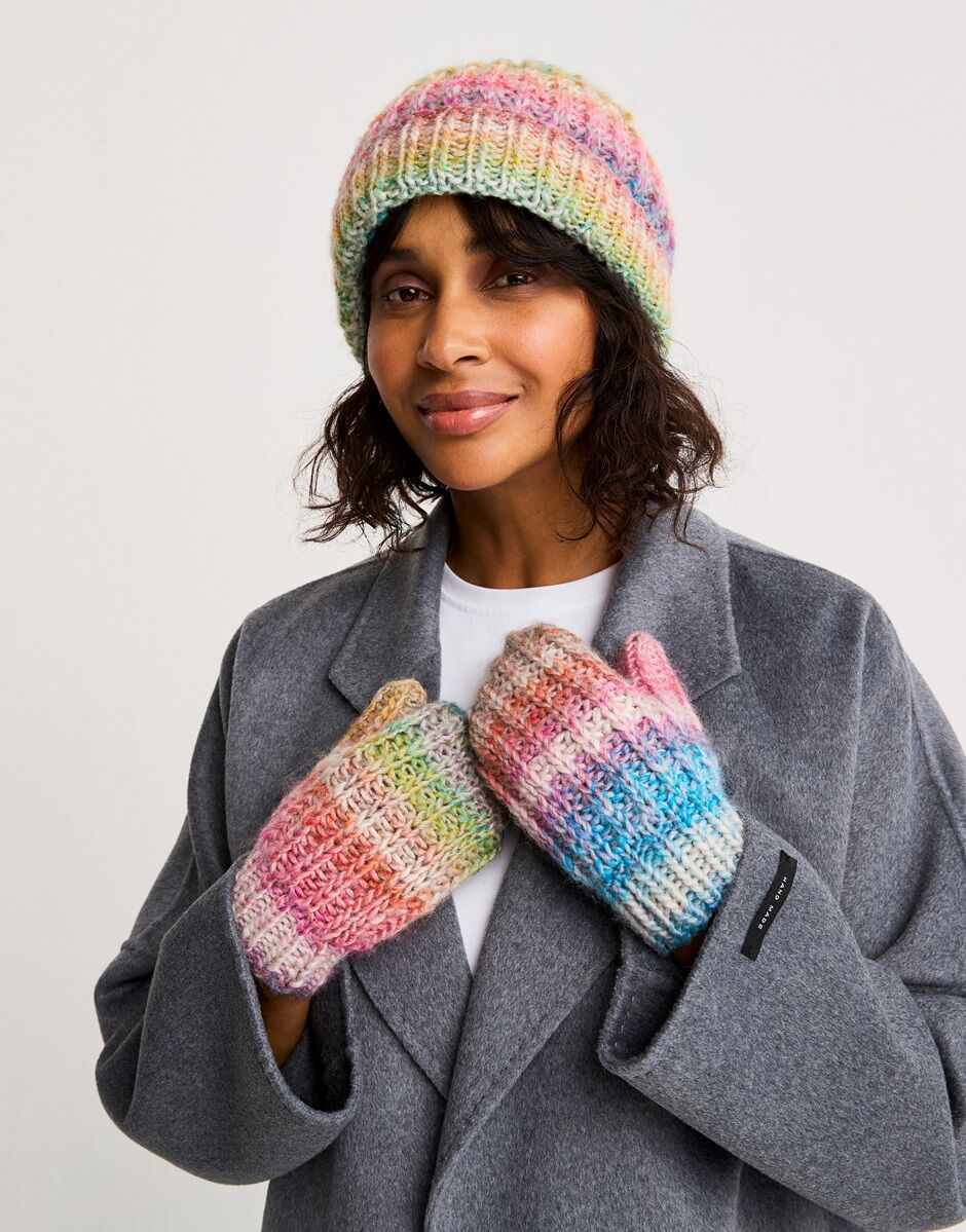Marbled Hat and Mittens in Sirdar Jewelspun with Wool Chunky (10808)