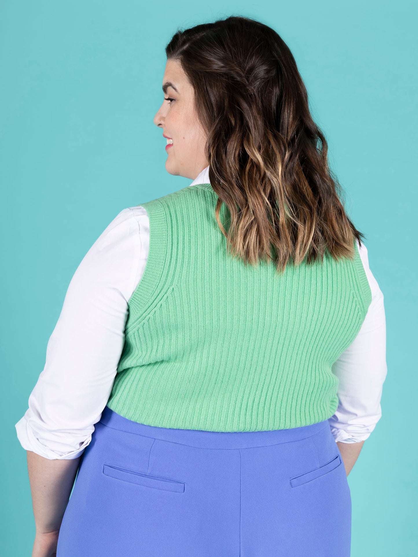 Thea Trousers by Tilly and the Buttons (1044) (paper sewing pattern)