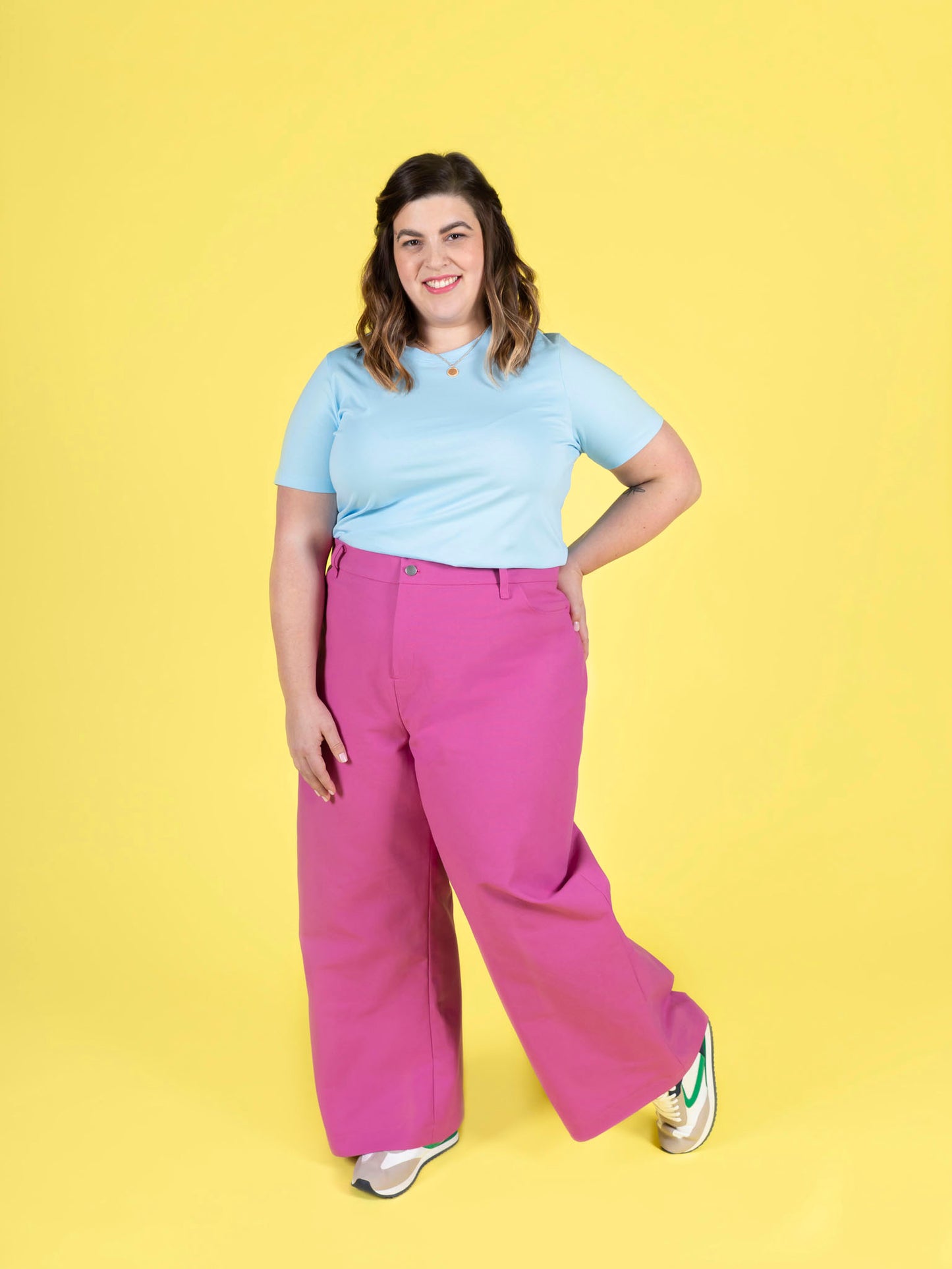 Thea Trousers by Tilly and the Buttons (1044) (paper sewing pattern)
