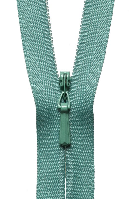 YKK Concealed Zip 41cm (16in): Dark Mint (004)