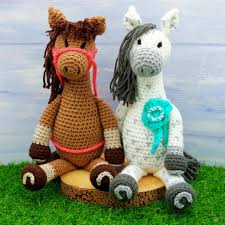 Sundance and Storm the Horses by Wee Woolly Wonderfuls