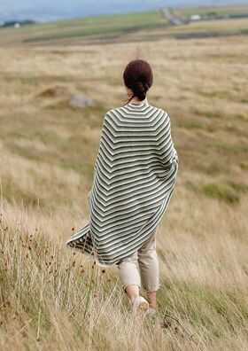 Summerlite Horizons, Rowan (pattern book)