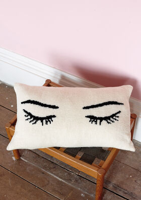 The Rowan Knitting & Crochet Magazine 70 (pattern book)