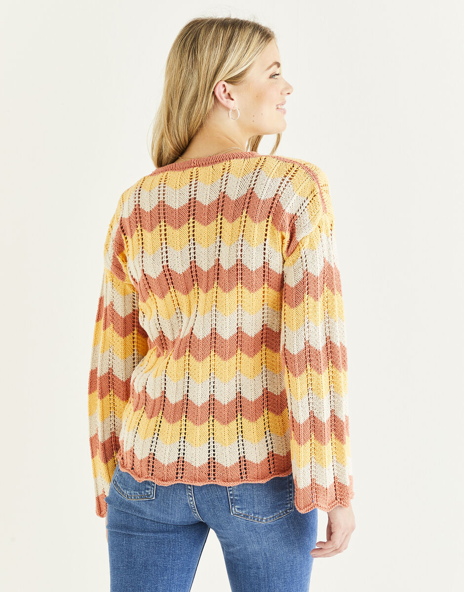 Twin Set List in Sirdar Stories DK 10546 (printed pattern)