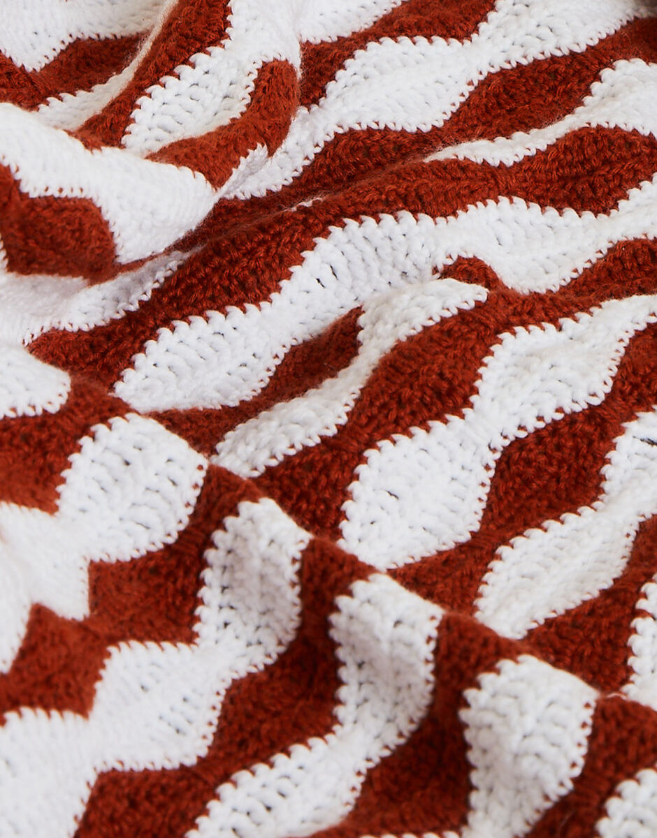 Crochet Diamond Blanket in Sirdar Snuggly 4 Ply 5526