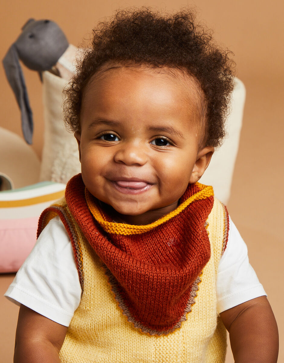 Laid Back Romper and Bib in Sirdar Snuggly 4 Ply 5508