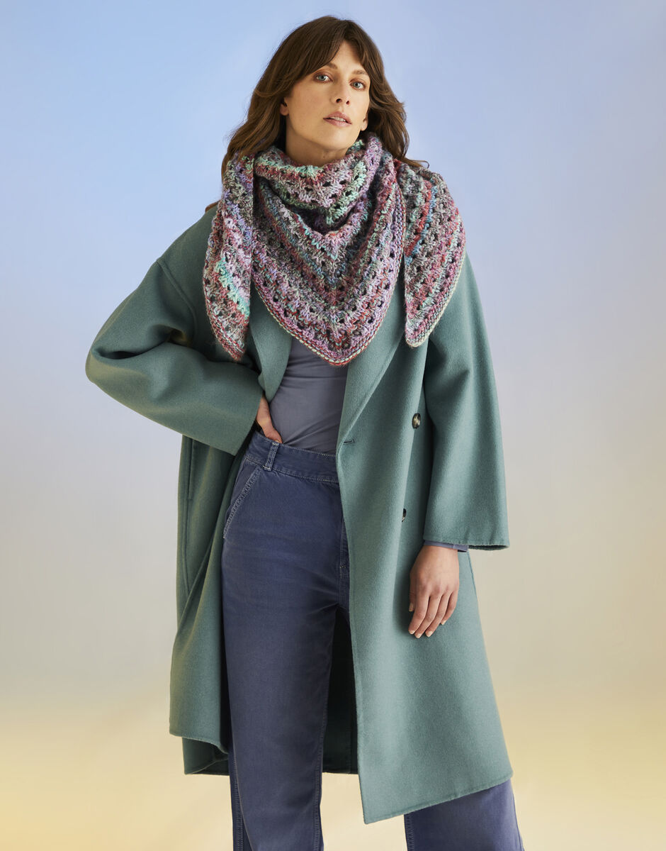 Sea Shells Shawl in Sirdar Jewelspun with Wool Chunky 10711