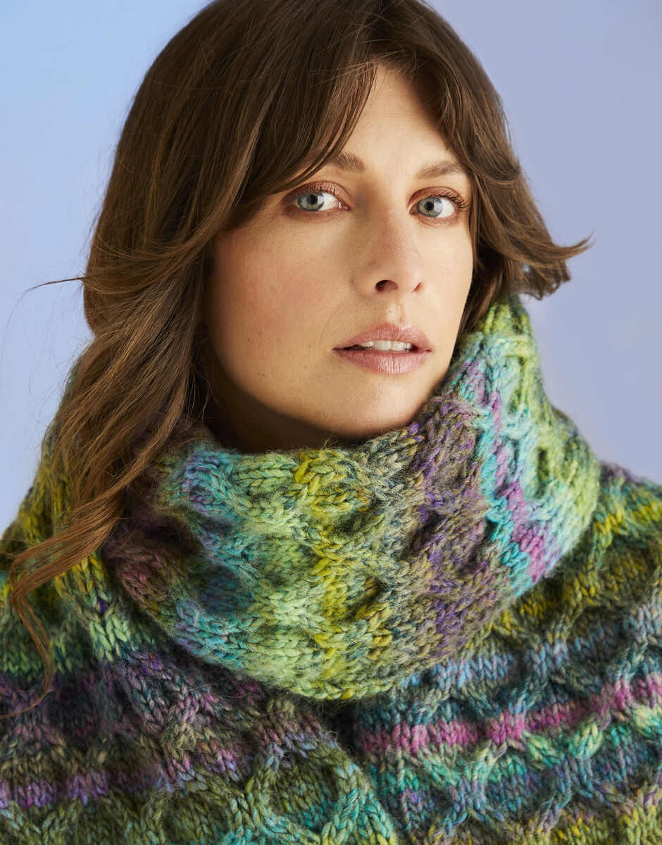 Kelp Sweater and Scarf in Sirdar Jewelspun with Wool Chunky 10706