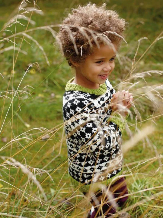 Little Rowan Explorers (pattern book)