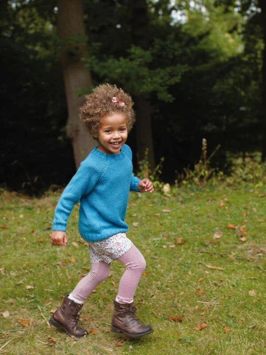 Little Rowan Explorers (pattern book)